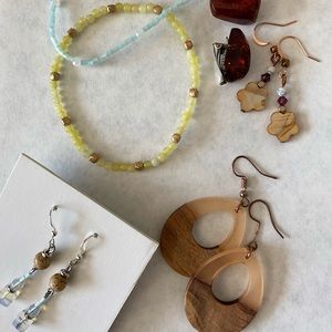 Lot of miscellaneous jewelry, some new, some vintage Spring cleaning Sale!